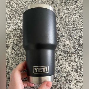 30 oz Yeti Tumbler